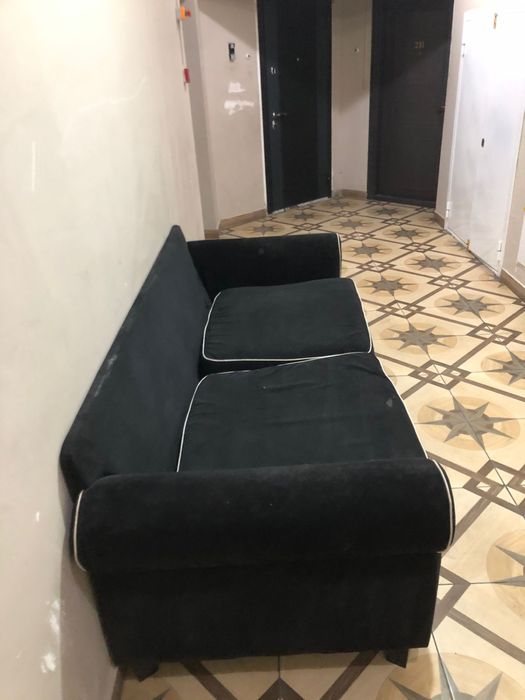 Продам диван срочно