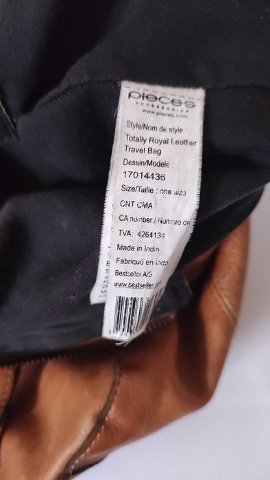 Pieces маркова пътна чанта от естествена кожа