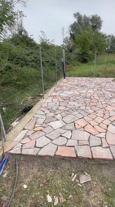 Лепене на оформен и неоформен камък гнайс облицоване с камък