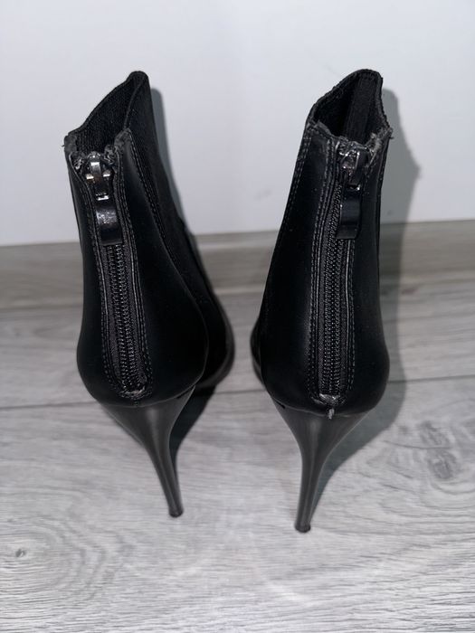 Botine ghete negre cu toc subtire