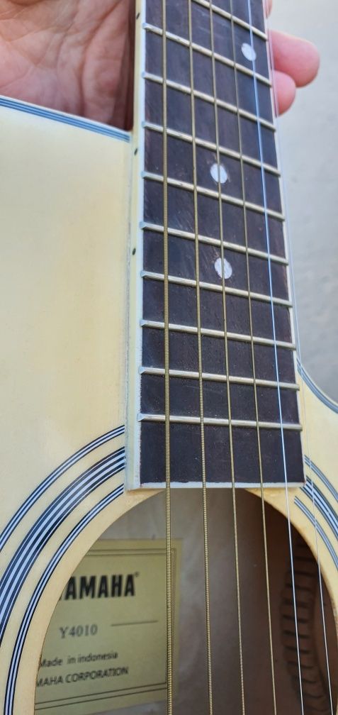 Gitara Yamaha yangi hali orginal