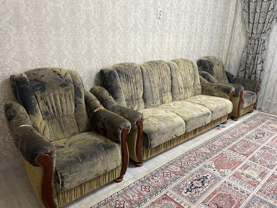 Мягкий мебель диван