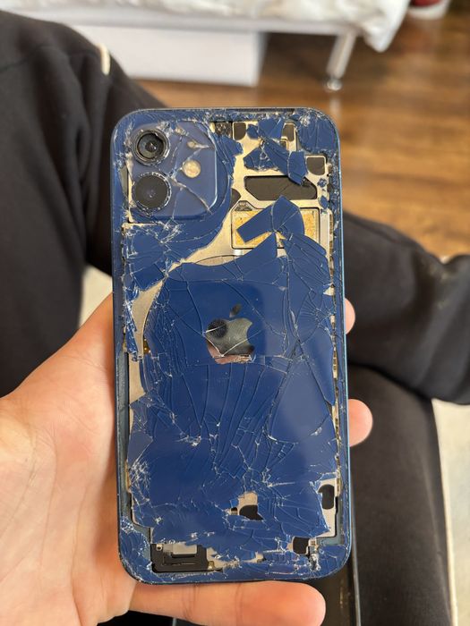 Iphone 12 de piese