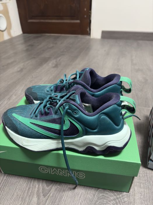 Giannis баскетболни обувки, номер 41, зелени/тъмно зелени, като нови“