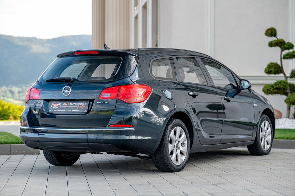 Opel Astra *Rate* 1,6 Cdti 136 Cai Euro 6 *Garantie 12 Luni*