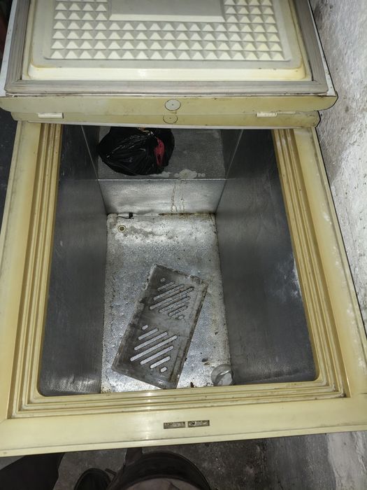 Морозильник Delfin holati yahshi