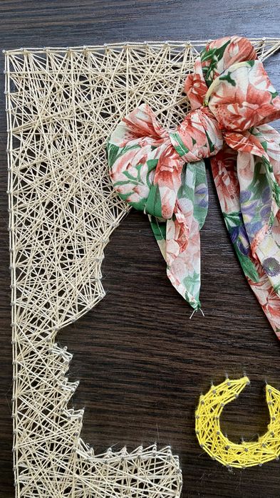 Tablou facut manual din ata si cuie - Firart