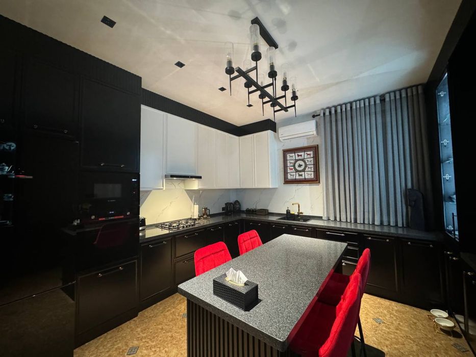 Ц-5 Новостройка 4/5/8 148 м² с паркингом