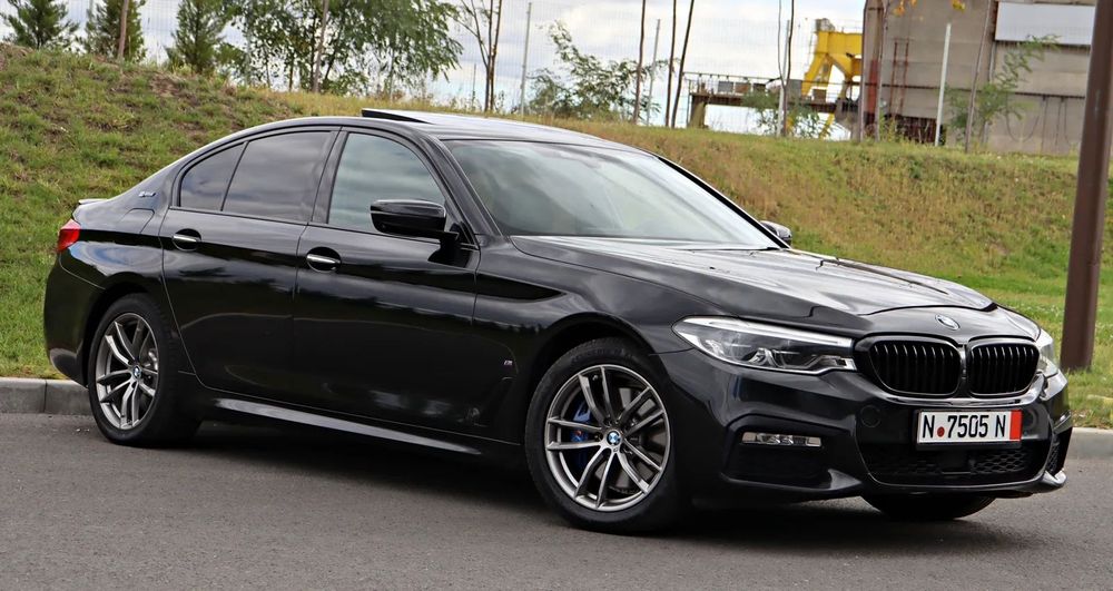 BMW Seria 5 M SPORT / Distronic/Trapa/Camere/Keyless / Lane/HUD/Harman