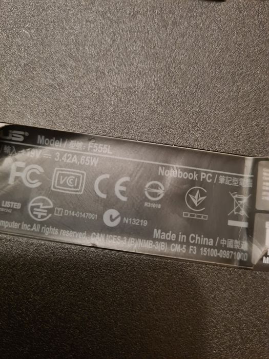 Asus F555L. i7/2GB Video