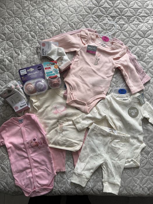 Чисто нови бебшки дрешки за момиче размер 56/размер 62