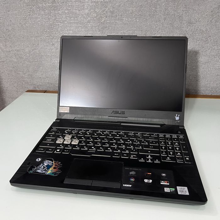 Ноутбук Asus черный