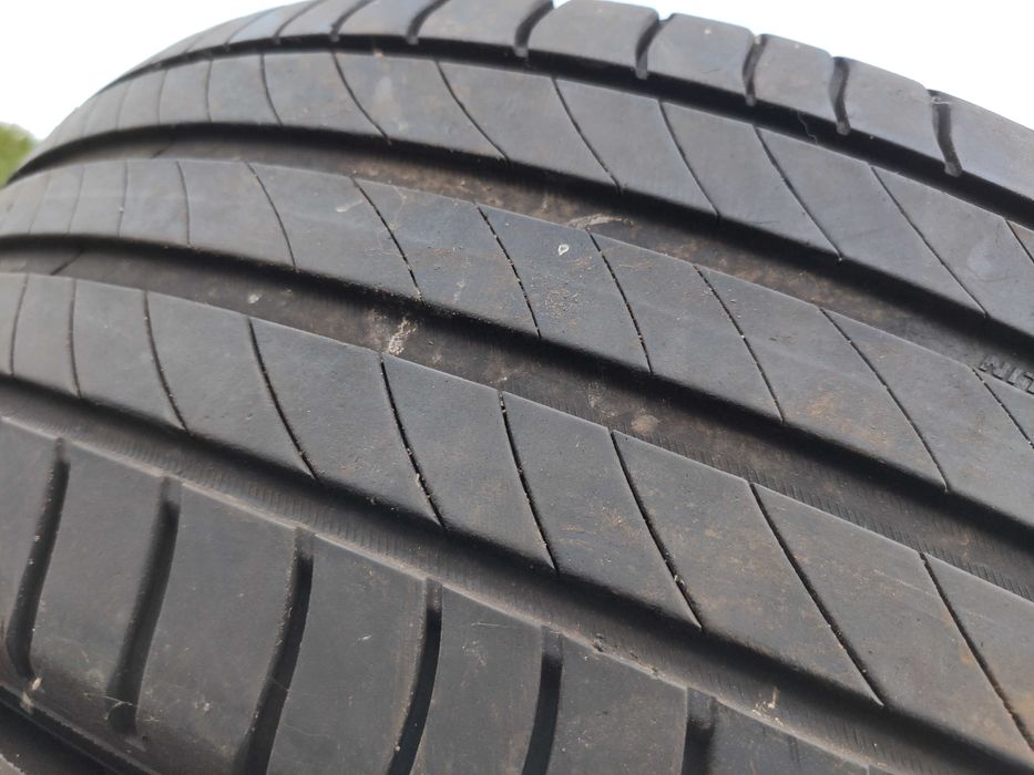 2бр Летни гуми 215 60 16 - Michelin