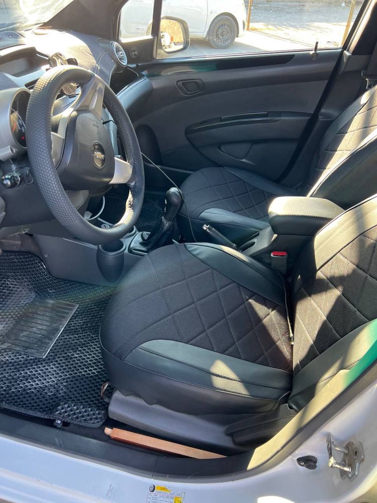 Chevrolet spark 2015 MT