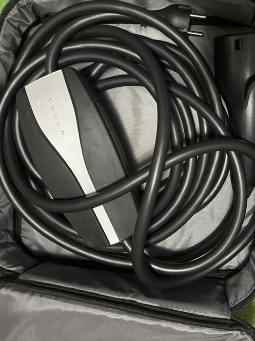 Cablu incarcare Tesla/ accept si schimb