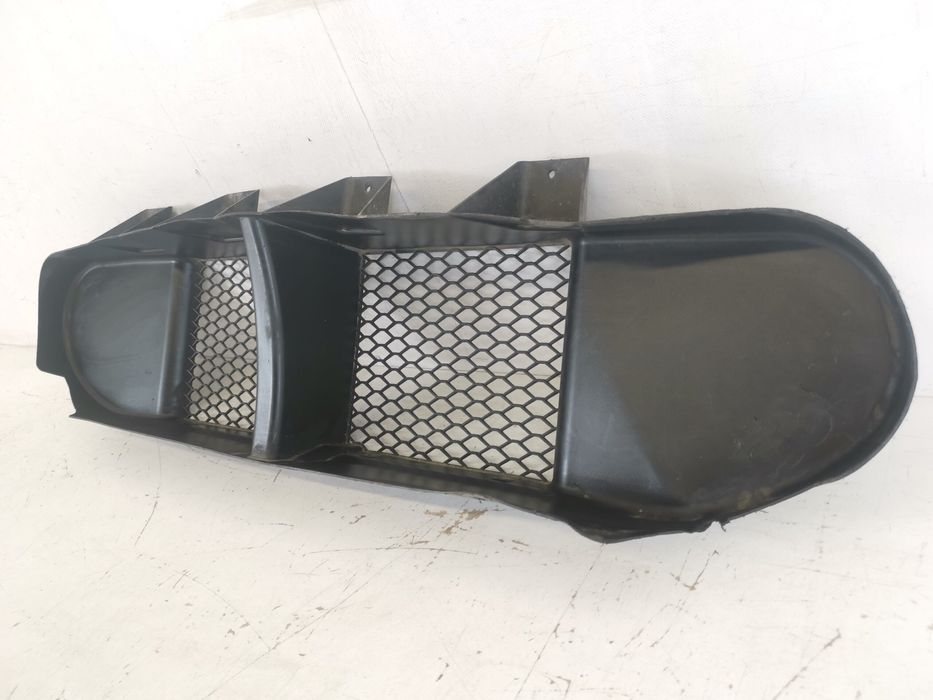 Решетка за въздухозаземяване / Maserati Grecale Оригинална, в добро съ