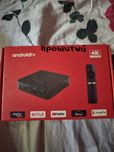 Продаю Android TV смарт новый
