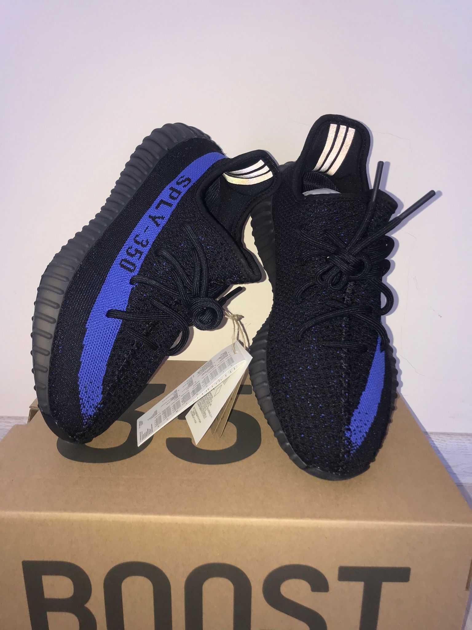 Yeezy Boost 350 V2 Dazzling Blue - 1650RON