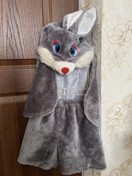 Продам новогодние костюмы