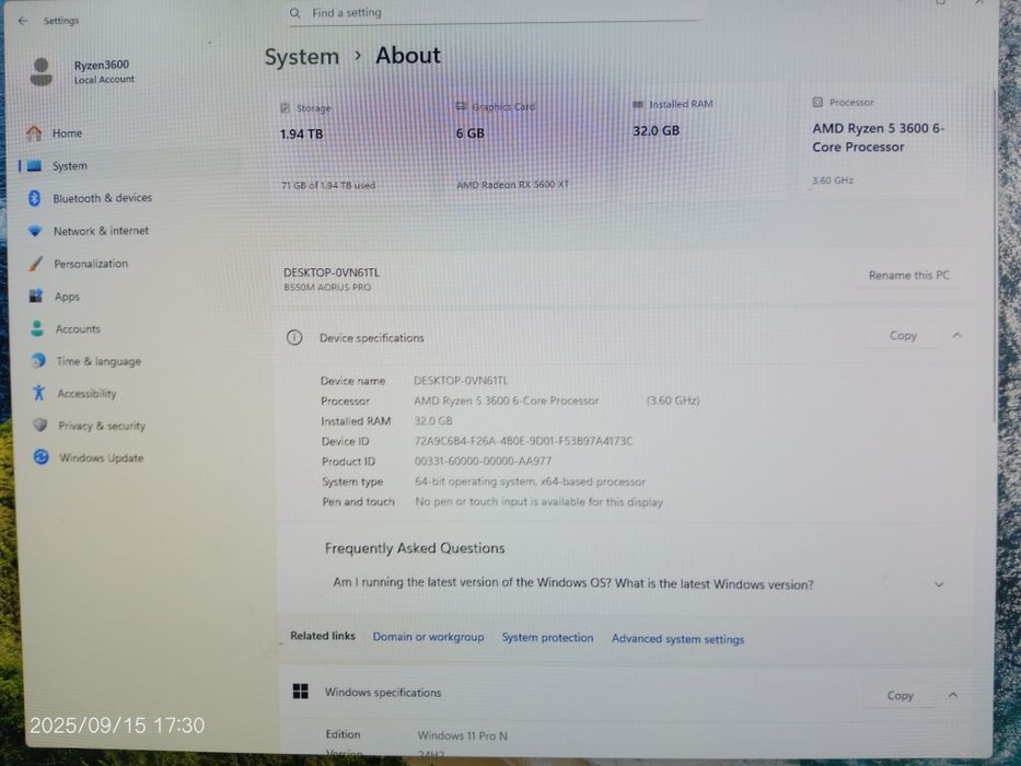 PC complet unitate, mouse, tastatura, monitor și cabluri