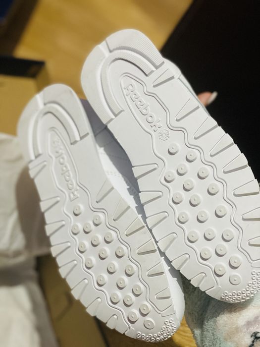 Adidași Noi Reebok Unisex Nr. 34,5