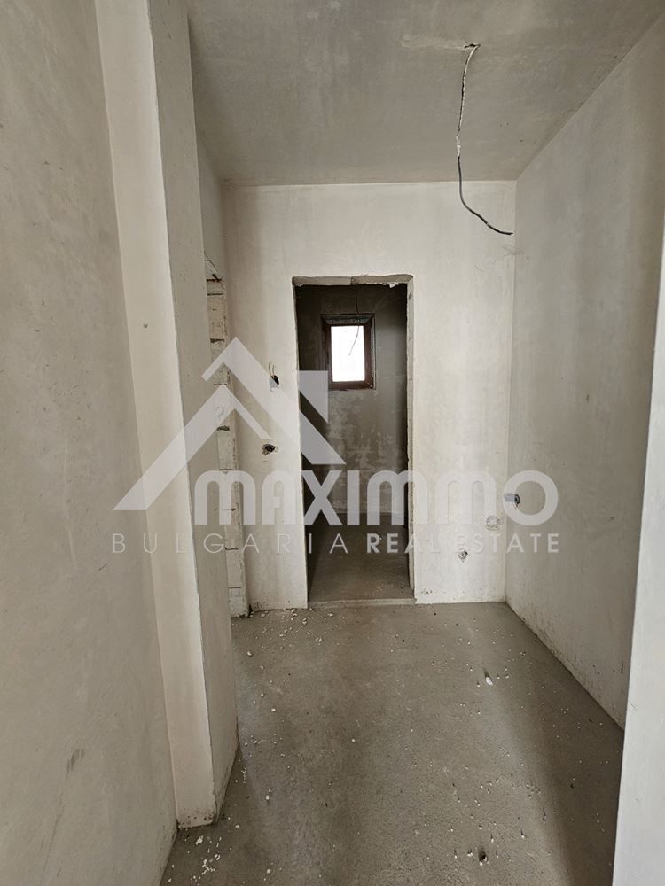 Продава се Тристаен апартамент в Варна, Виница - 100 кв.м за 1405 €/кв.м - Снимка #4