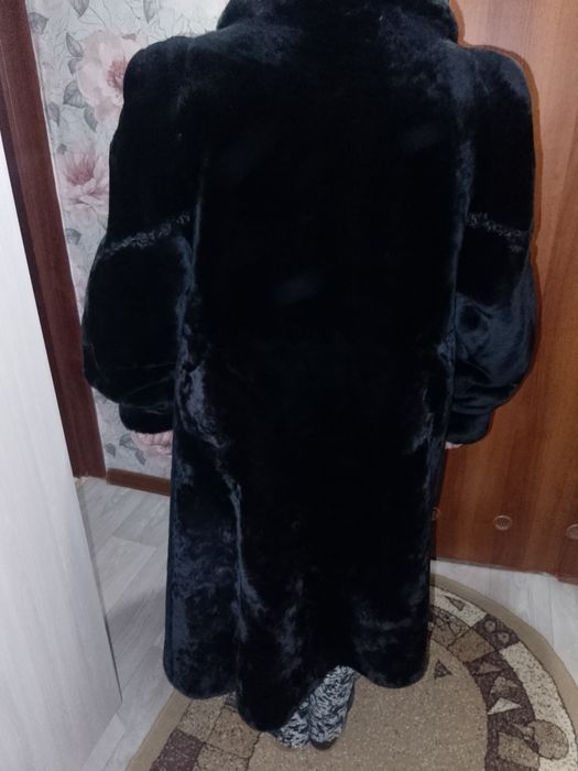 Продам шубу  цигейкоаая