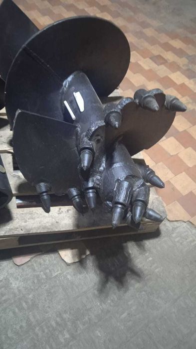 Забурник,бур скальный Ø 550 мм L=1000 мм для гидробура (ямобура).