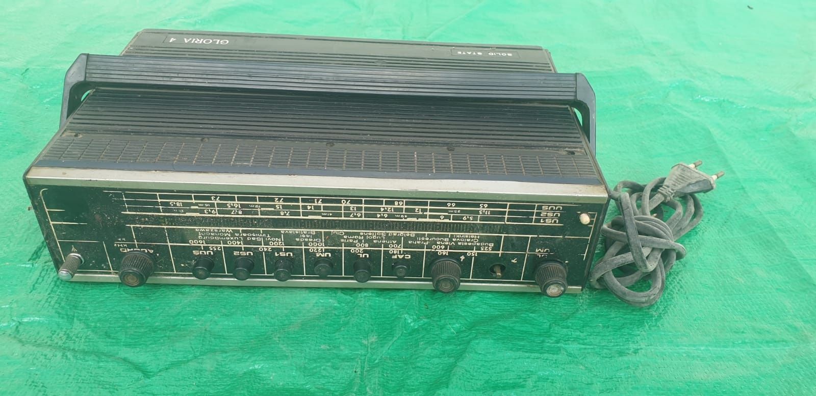 Radio vechi Gloria 4,RP1524Tehnoton SA;Iasi an 1985(perioda comunista)