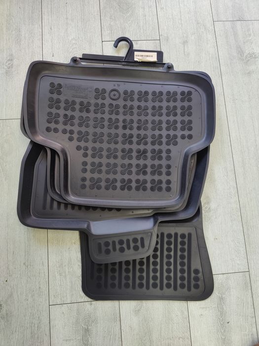 OFERTA Set covorașe cauciuc tăviță Audi A3 8V, Volkswagen Golf 7 VII