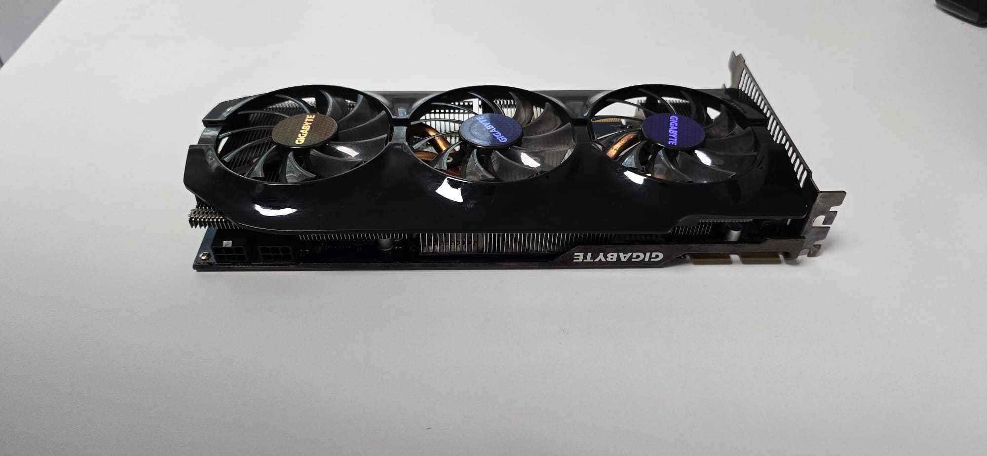 Placă video Gigabyte Radeon HD 7950 3GB GDDR5 Windforce 3X