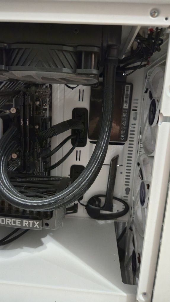 Calculator gaming Intel i5 11600KF 32GB RAM Geforce RTX 3060 12GB