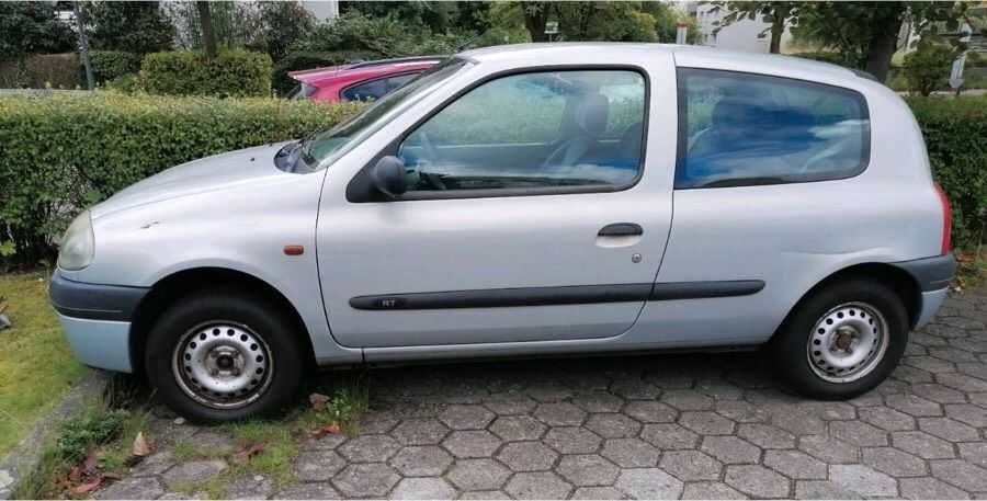 Renault Clio 99г.  1.2i  58к.с. На части !!!