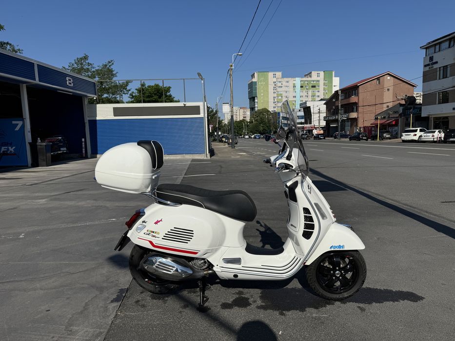Vespa GTS 300 Super Sport