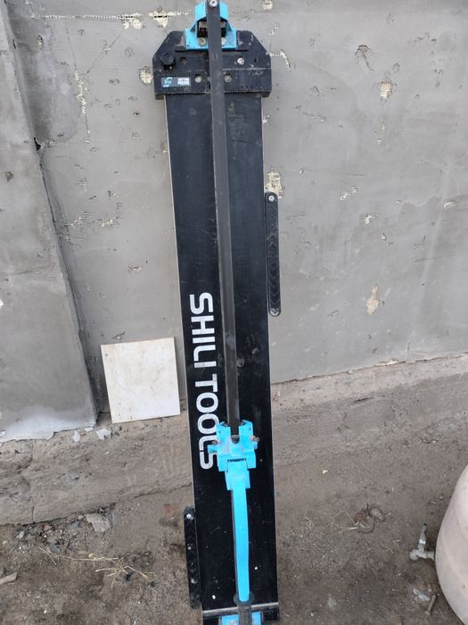 Кафельрезка сатылады