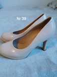 Pantofi cu toc dama