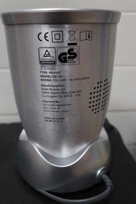 Nutribullet Pro, 900 вата,  Компактен,, с чаша 700мл,Миксер за смутита