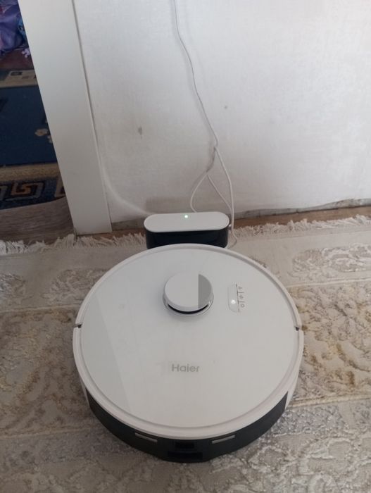 Робот пылесос хайр покупали месяц назад гарантия коробка есть