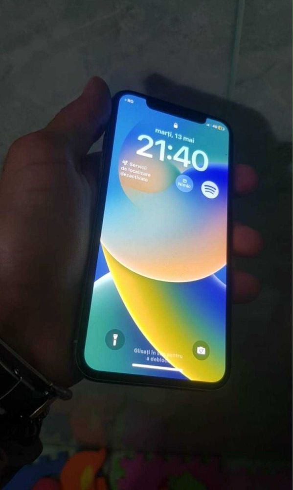 Vand iphone xs ca nou