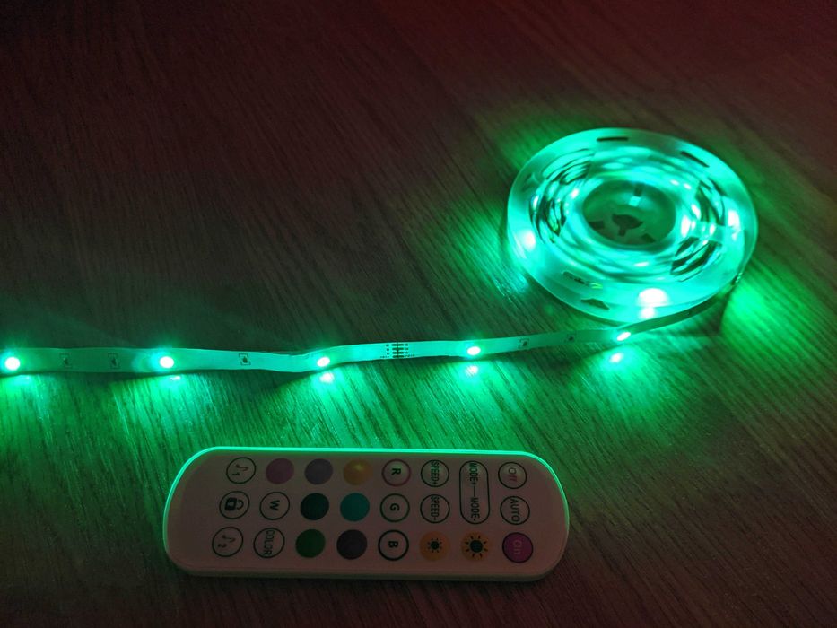 LED цветна лента осветление 5 метра дистанционно управление
