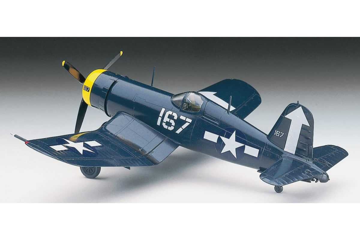 Сборная модель самолета F4U «Корсар»  (Novo 1/72)