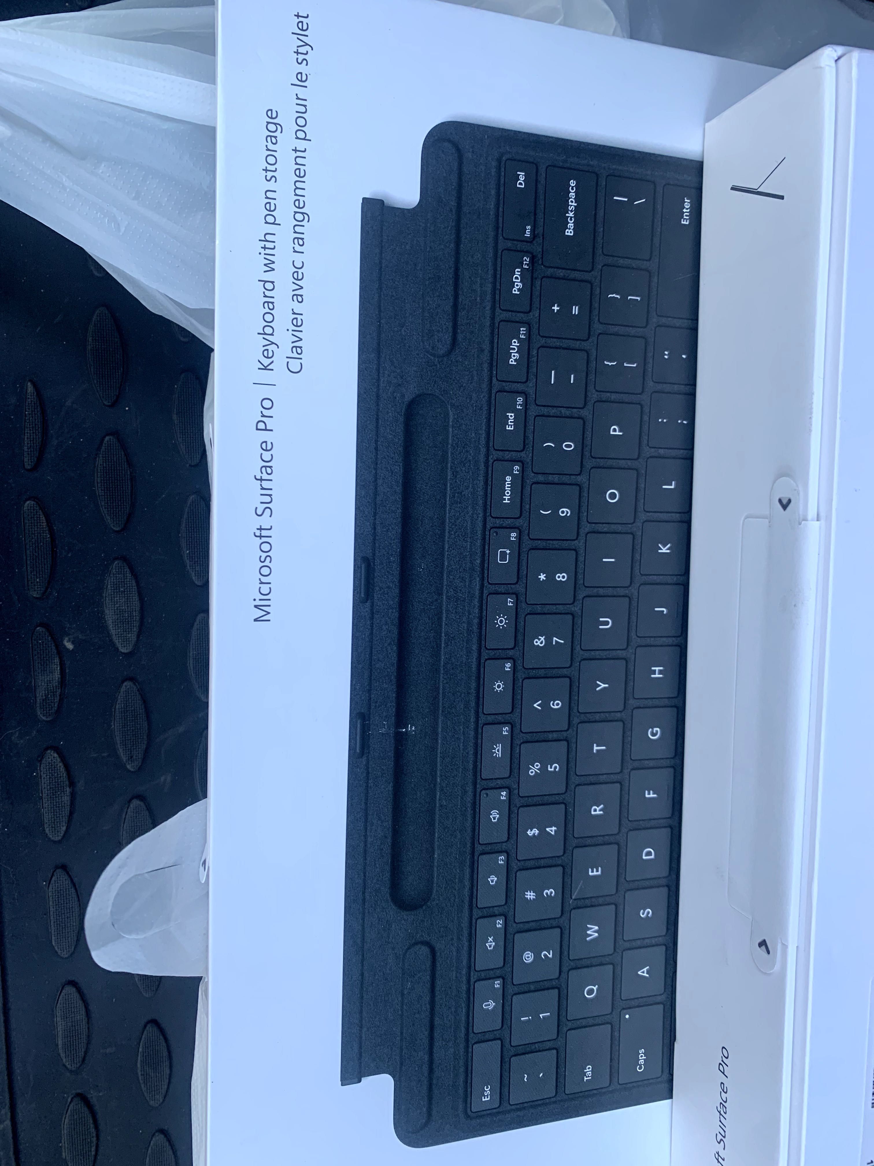 Microsoft Surface Pro  Keyboard (Black) for Surface 11