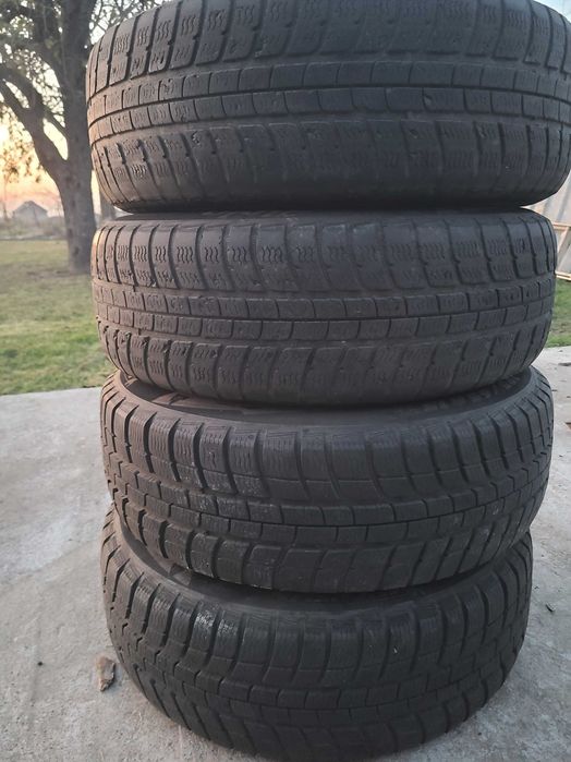 Jante R15 ET47 6JX 15H2 originale VW cu capace VW