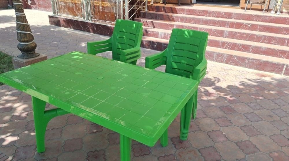 Mebel plasmas stol stul