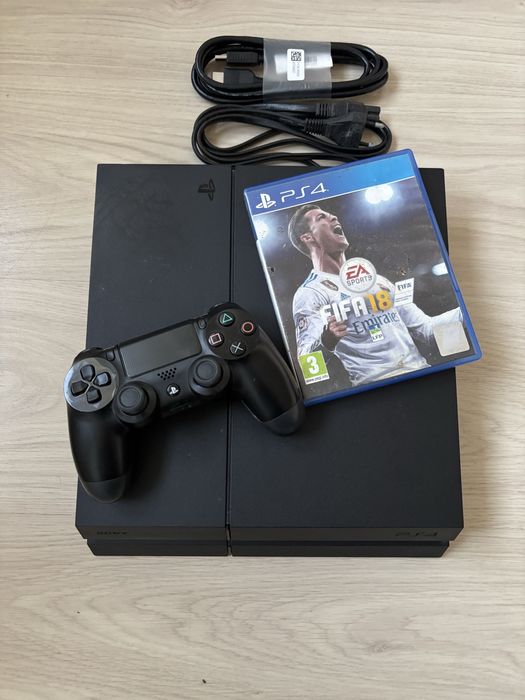 Playstation 4, HDD - 1TB, controller original, cd joc