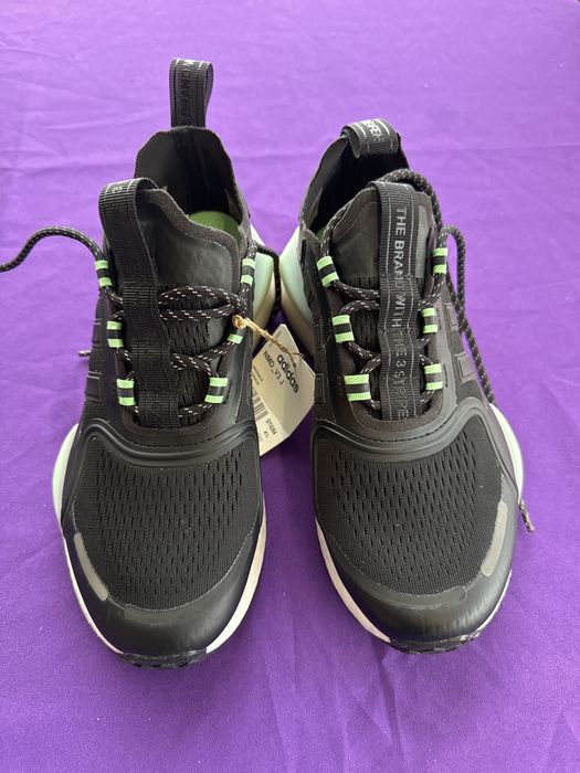 Incaltaminte Adidas NMD V3 marimea 37 si 1/3