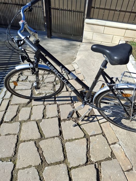 De vanzare ce se vede in poze