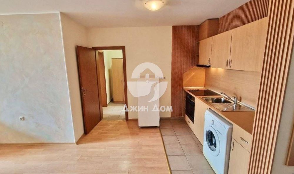 Продава се Двустаен апартамент в к.к. Слънчев бряг - 64 кв.м за 1008 €/кв.м - Снимка #3