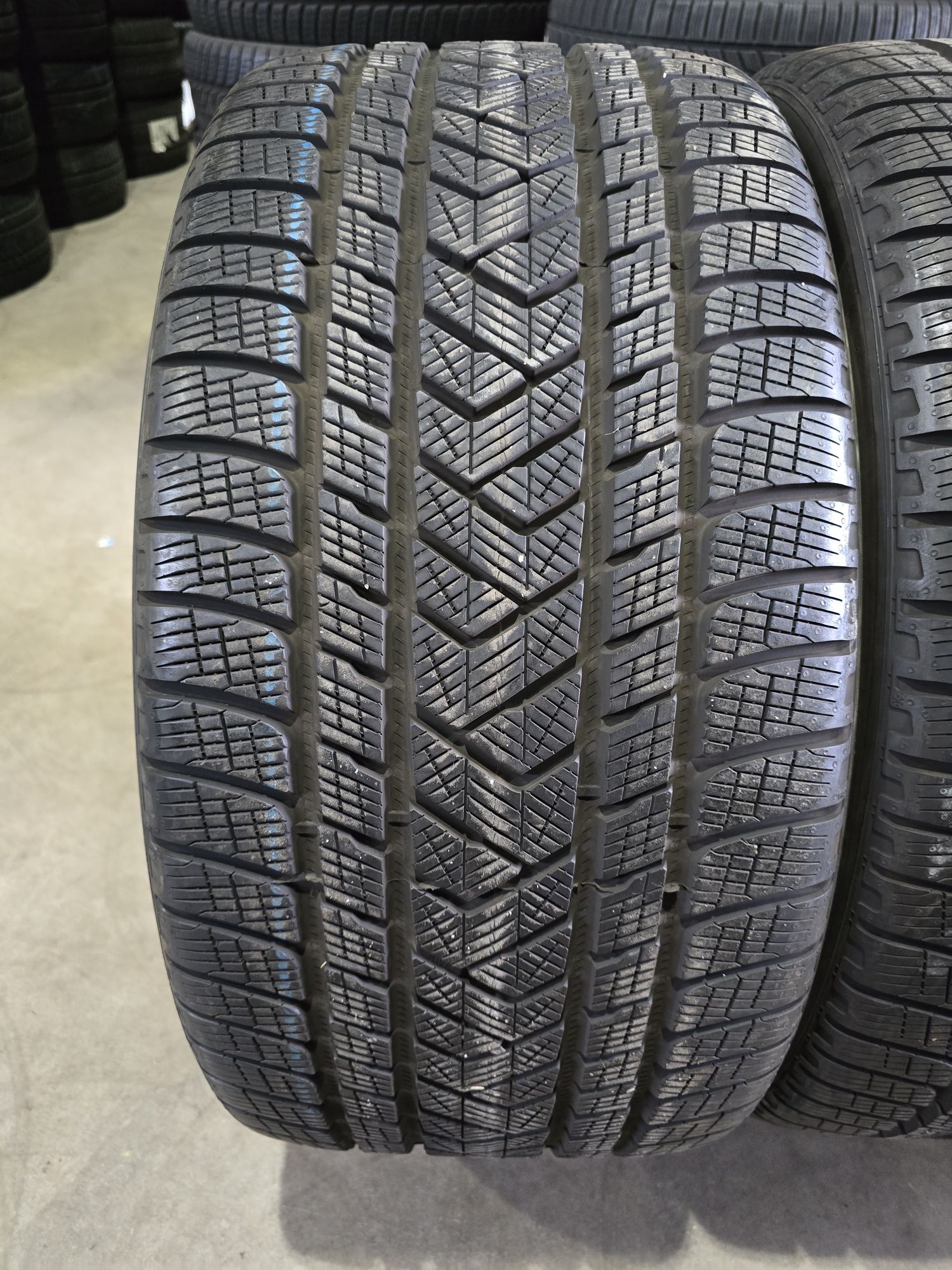 325/35/22//285/40/22 PIRELLI