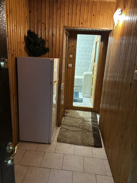 Inchiriez apartament